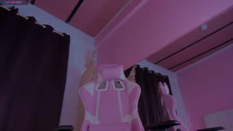 persefone_saira online show from July 8, 12:31 pm