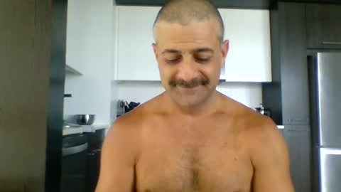 persianprince546 online show from July 11, 4:13 pm