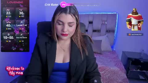 Isabella   online show from August 12, 10:34 pm