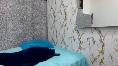 perverted_boyys22 online show from August 17, 1:21 am