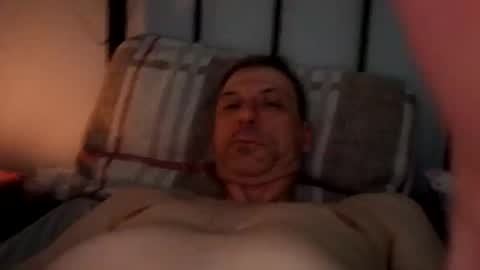 peter141077 online show from May 30, 11:06 pm