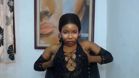 Petite Diva online show from August 6, 3:33 pm