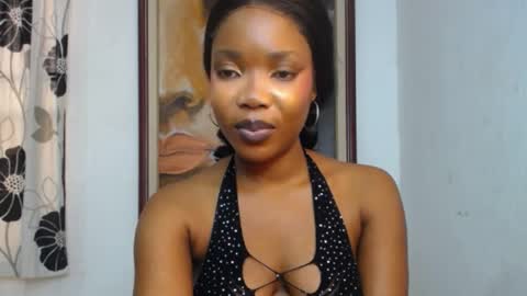 Petite Diva online show from August 11, 3:36 pm