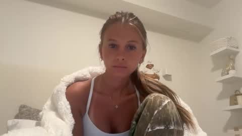 petitebaddie349 online show from August 16, 12:14 am