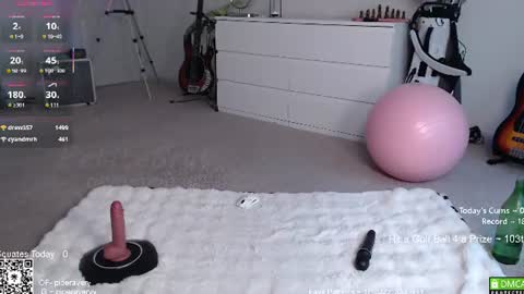 PiperAvery online show from August 10, 7:37 pm