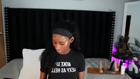 little sharon online show from August 14, 3:10 am