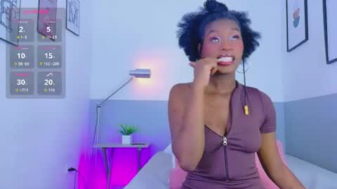 little sharon online show from August 18, 2:50 am