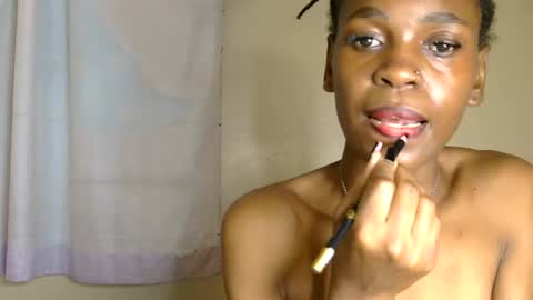 petitevixenn online show from August 11, 12:34 am