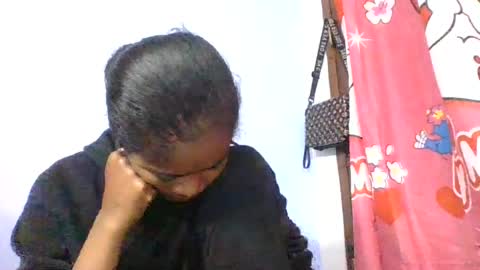 phania185885 online show from August 5, 3:32 pm