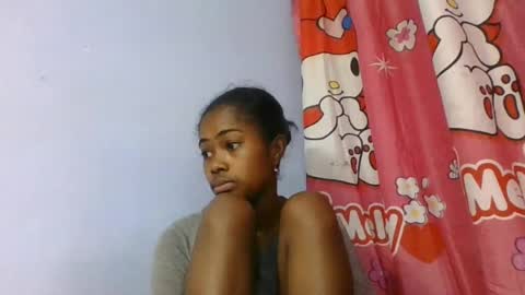 phania185885 online show from August 8, 7:19 am