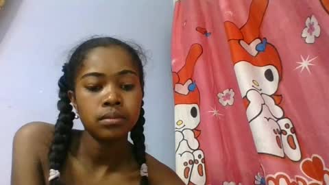 phania185885 online show from August 8, 1:44 pm