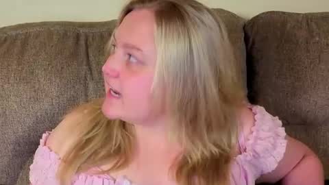 PhatAssBlond online show from August 11, 8:55 pm