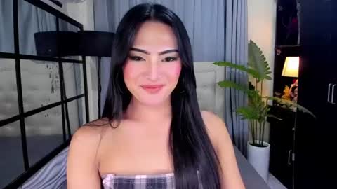 phenomenal_ivy online show from July 15, 7:37 pm