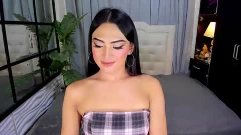 phenomenal_ivy online show from July 18, 4:19 pm