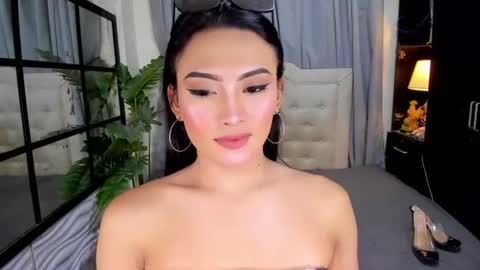 phenomenal_ivy online show from July 22, 5:26 pm