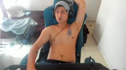 philip_dj online show from April 21, 1:32 pm