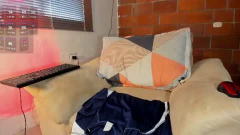 phil online show from August 6, 3:33 pm