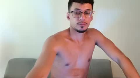 phillip_collins online show from August 3, 4:58 pm