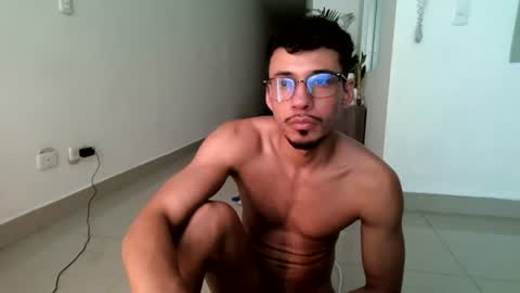 phillip_collins online show from August 4, 5:10 pm