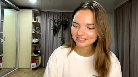Eva online show from August 6, 5:23 pm