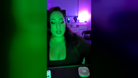 phoenixpowers online show from August 1, 7:58 am