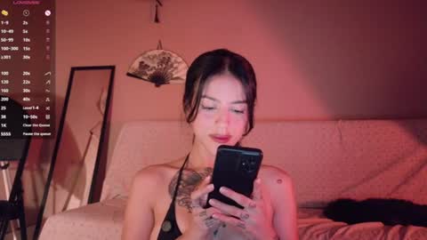 phoenixx_x online show from July 31, 6:30 am