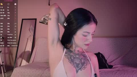 phoenixx_x online show from August 2, 4:52 am