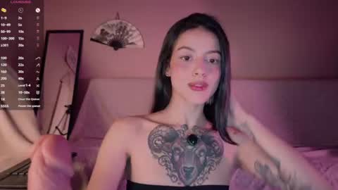 phoenixx_x online show from August 4, 1:57 am