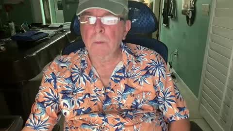 photobilly22 online show from August 6, 1:15 am