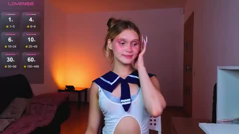 Adeline online show from August 8, 9:53 am