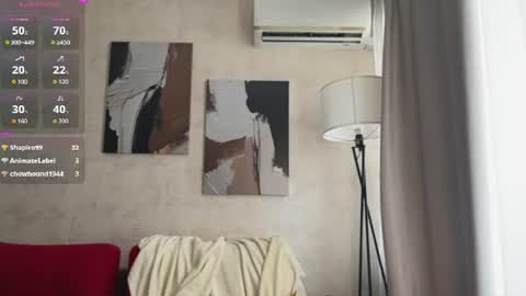 pickmelilly online show from August 9, 9:43 am