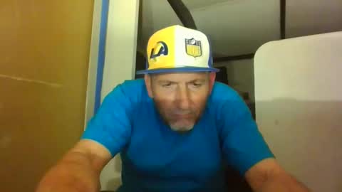 pierce702420 online show from April 18, 8:06 am