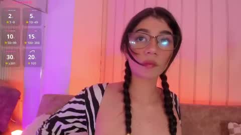 PIKAYLE  online show from August 18, 2:39 am