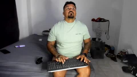 pikoro_gomez online show from July 30, 3:03 am