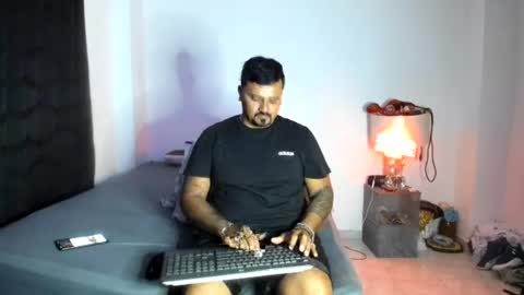 pikoro_gomez online show from August 1, 12:05 am