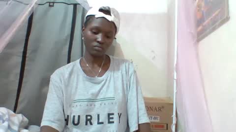 pinah1997 online show from July 3, 5:09 am