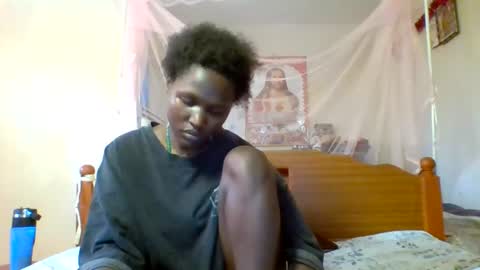 pinah1997 online show from August 13, 9:01 am