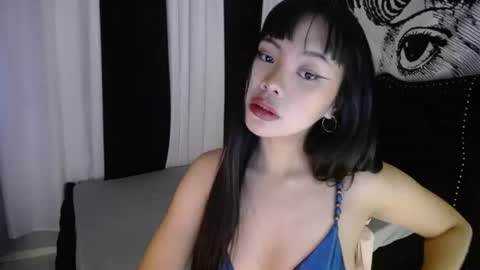 dee online show from July 25, 9:52 pm