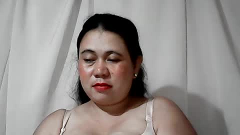 pinaymama12345 online show from June 18, 11:15 pm
