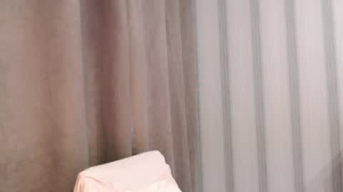 Pine Nice to meet youFollow me online show from July 31, 9:15 am