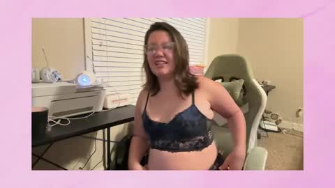 Pineapple Princess online show from May 31, 12:23 am