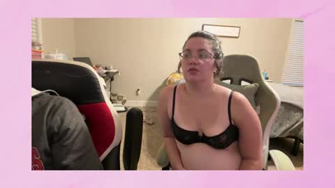 Pineapple Princess online show from June 2, 12:35 am