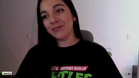 Ellie  online show from July 26, 7:30 pm
