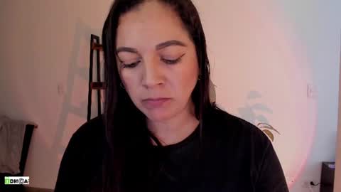 Ellie  online show from August 3, 2:24 pm