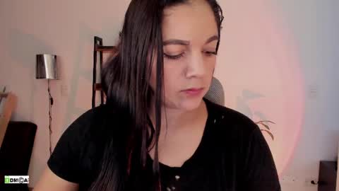 Ellie  online show from August 9, 1:12 pm