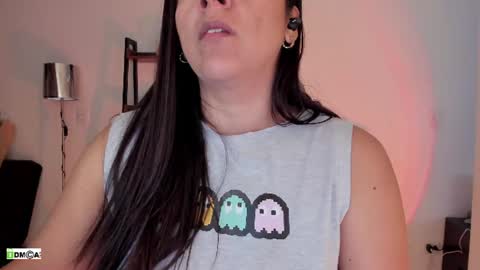 Ellie  online show from August 11, 3:25 pm