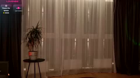Eva online show from June 21, 9:37 pm