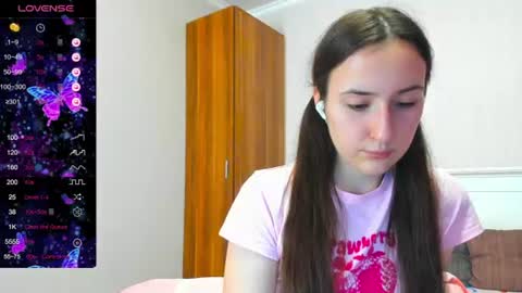 pink_soda33 online show from July 28, 7:25 am