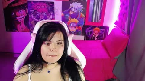 pink_yuii online show from May 9, 10:56 pm