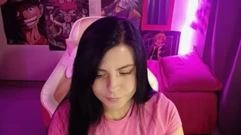 pink_yuii online show from August 14, 11:41 pm